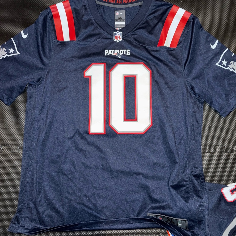 New England Patriots Mac Jones Nike Jersey Size XL Navy Blue